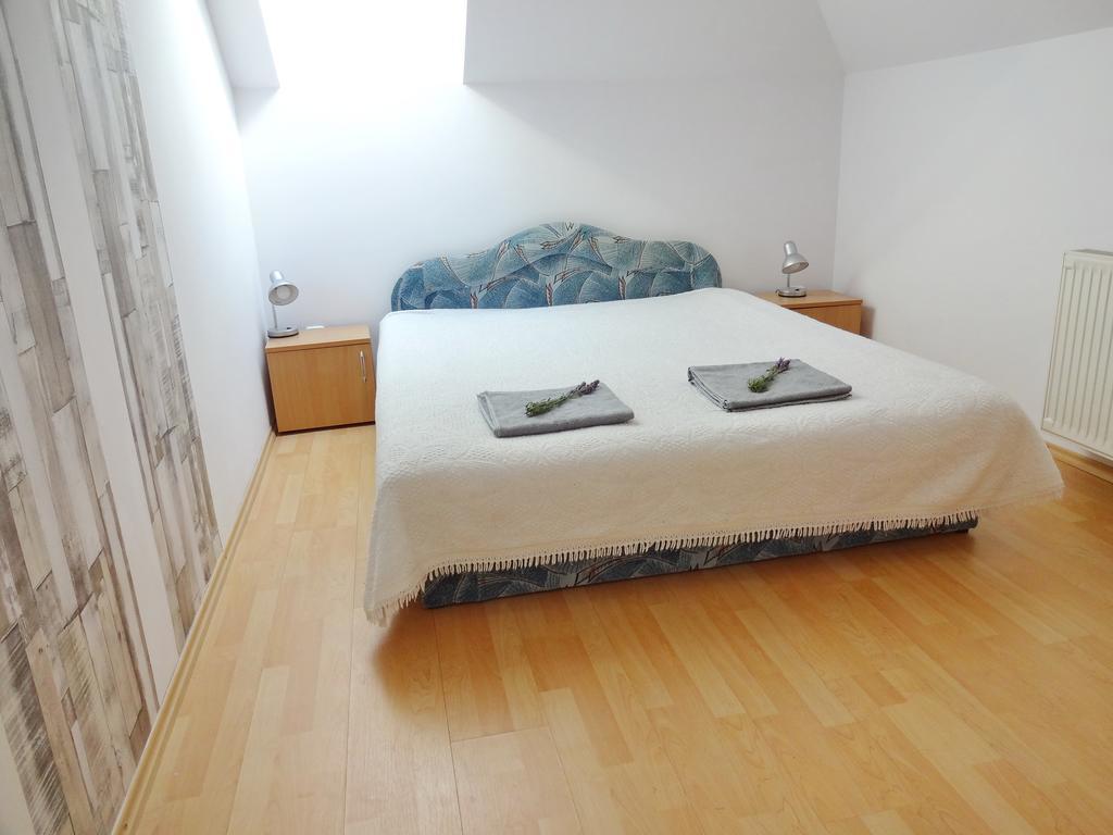 Albizia Apartments بالاتونفوريد المظهر الخارجي الصورة