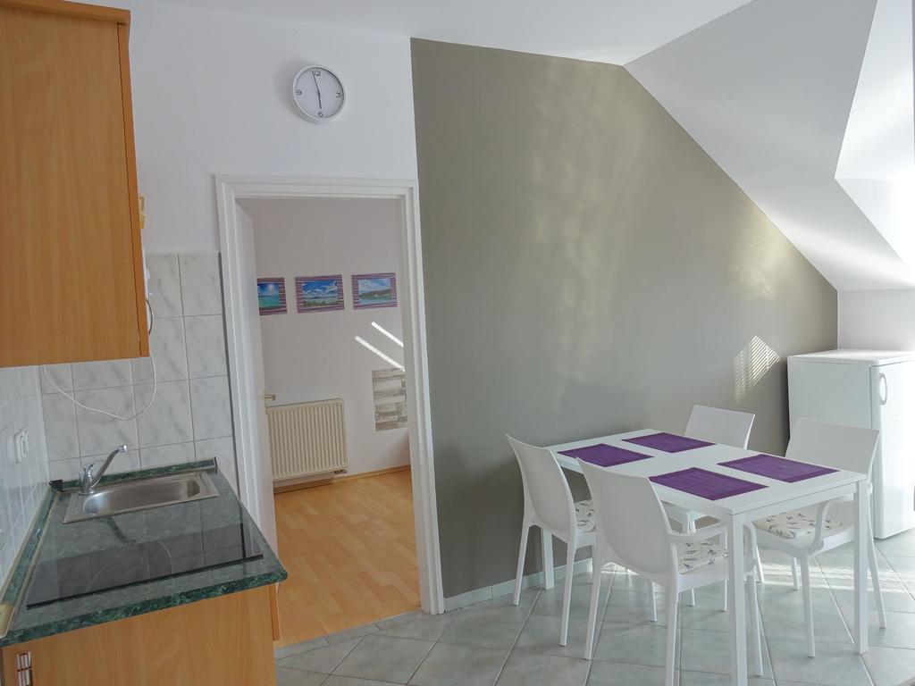 Albizia Apartments بالاتونفوريد المظهر الخارجي الصورة